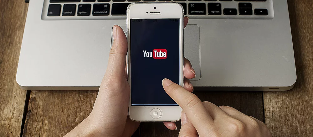 YouTube Player zyskuje nowy wygląd, gdy AI uczy się poruszać ustami