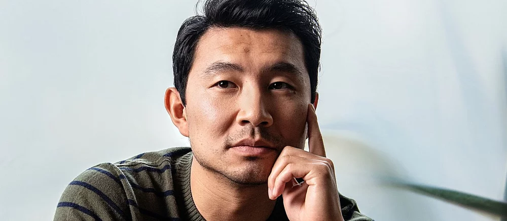 Зірка Marvel Симу Лю назвав ТОП-10 улюблених ігор. У списку є Dragon Age, Mass Effect та Diablo 2