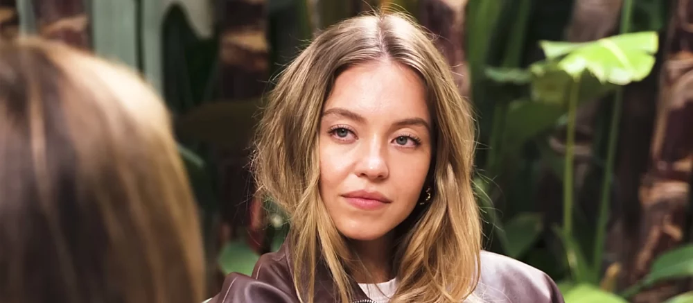 Sydney Sweeney odpowiada na kontrowersje związane z reklamą dżinsów — i przypadkowo wywołuje falę memów