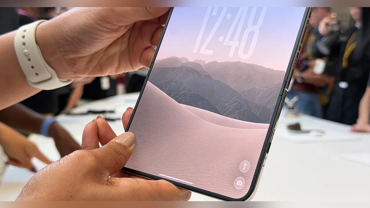 According to Apple, the Duo's usable inner-display area is 50% larger than the iPhone 18 Pro Max's screen. But some users noted the Duo's display looks less vibrant than Samsung's foldables