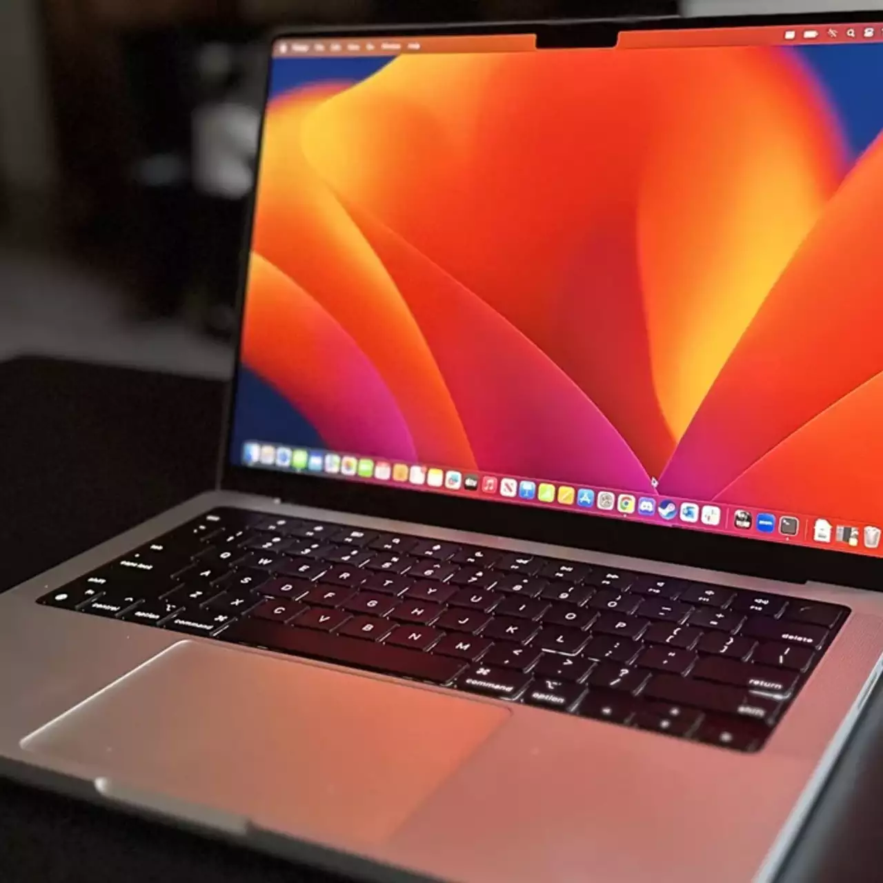 Аналітики вважають, що новий MacBook Pro 2025 року навряд чи отримає OLED-дисплей Аналітики вважають, що новий MacBook Pro 2025 року навряд чи отримає OLED-дисплей