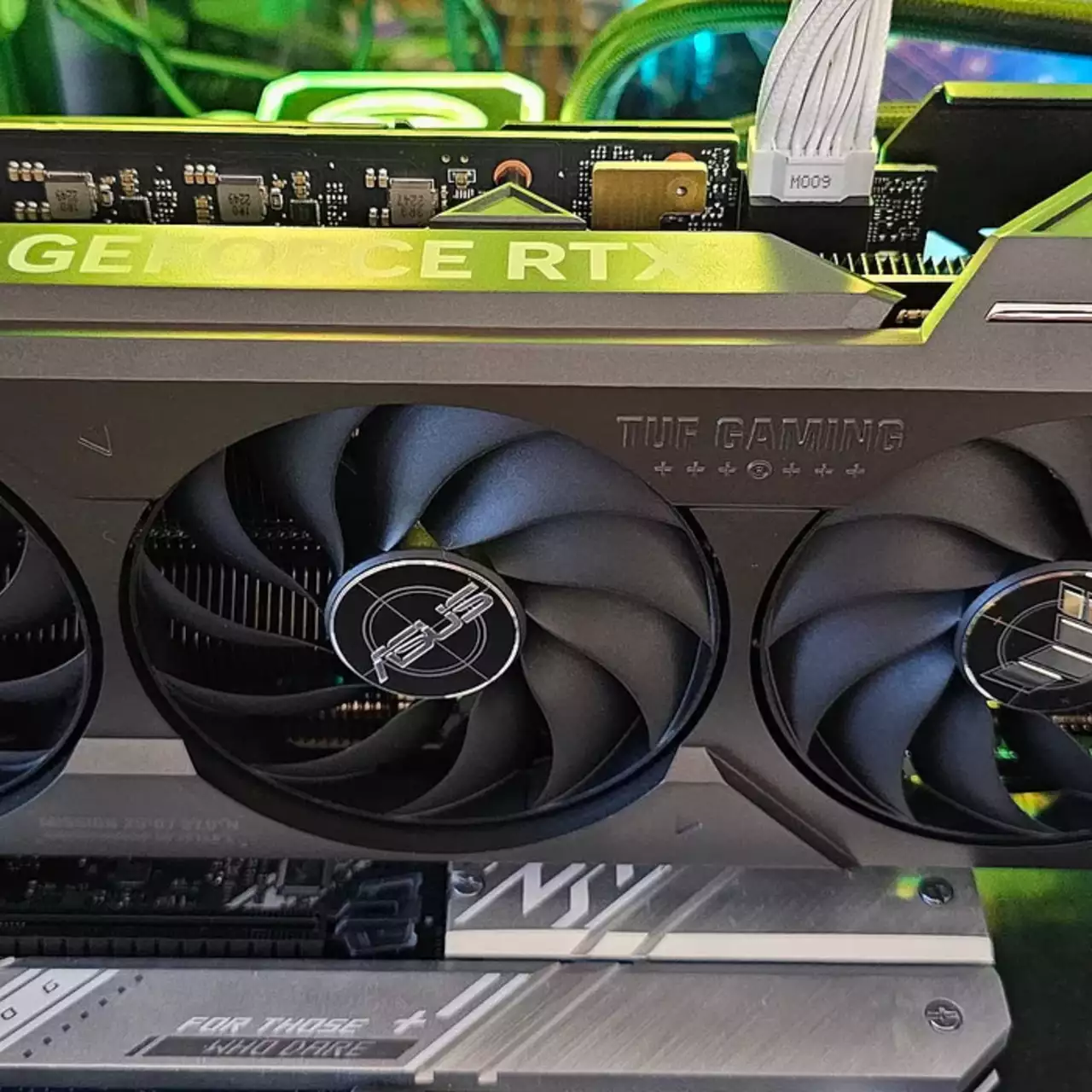 ASUS випустила GeForce RTX 4070 Ti Super Prime, але з іншим графічним чіпом