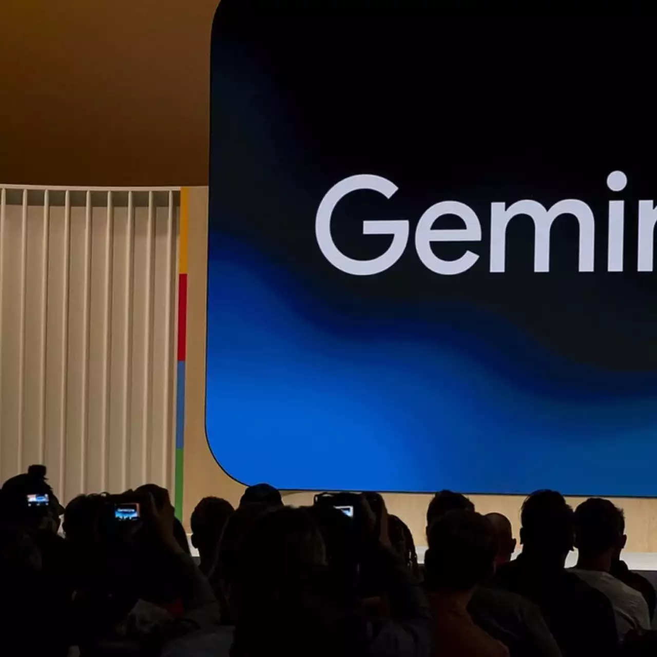 Google запустила безкоштовний доступ до асистента Gemini Live для всіх користувачів Android