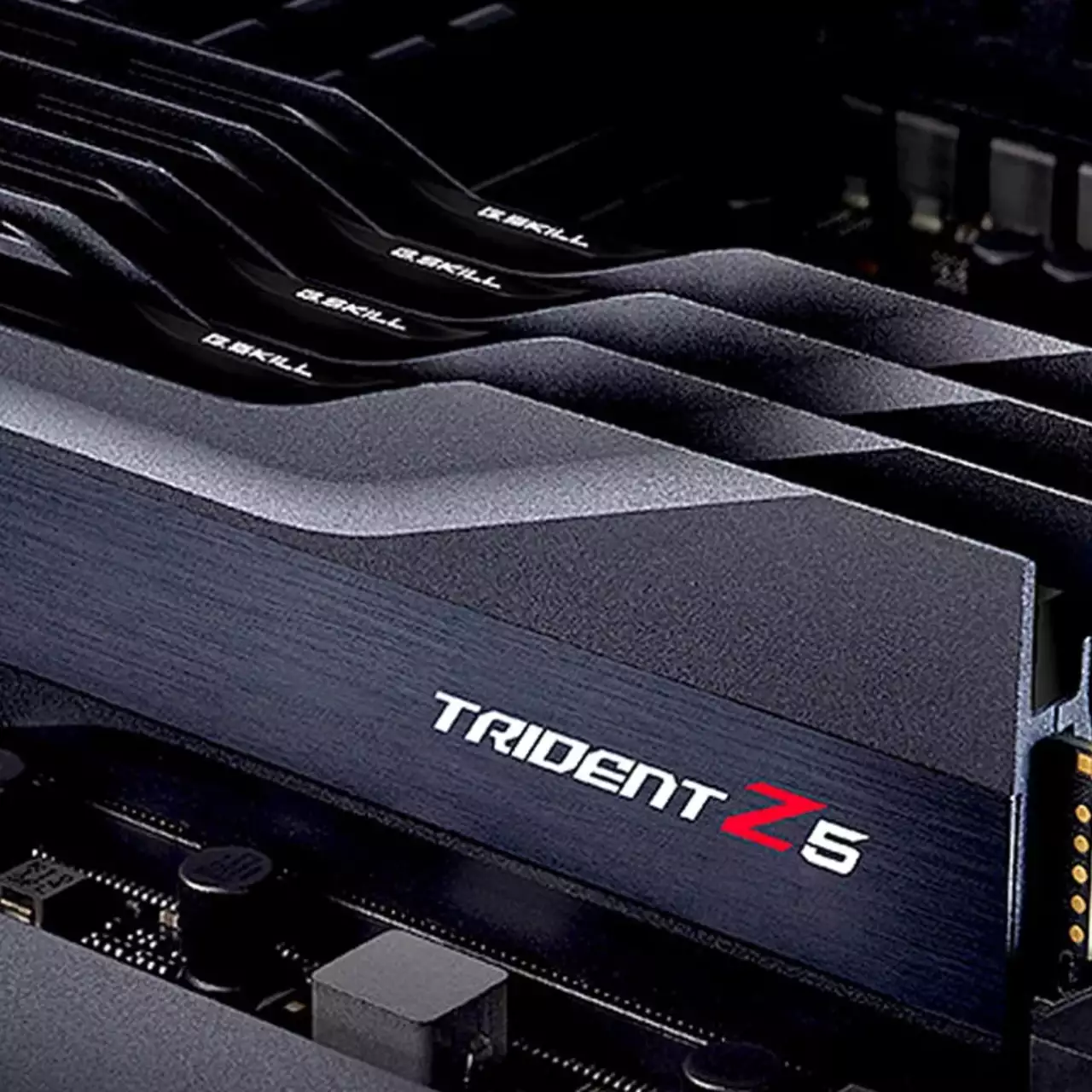 Встановлено новий світовий рекорд: DDR5 розігнали до 12 112 MT/с Встановлено новий світовий рекорд: DDR5 розігнали до 12 112 MT/с
