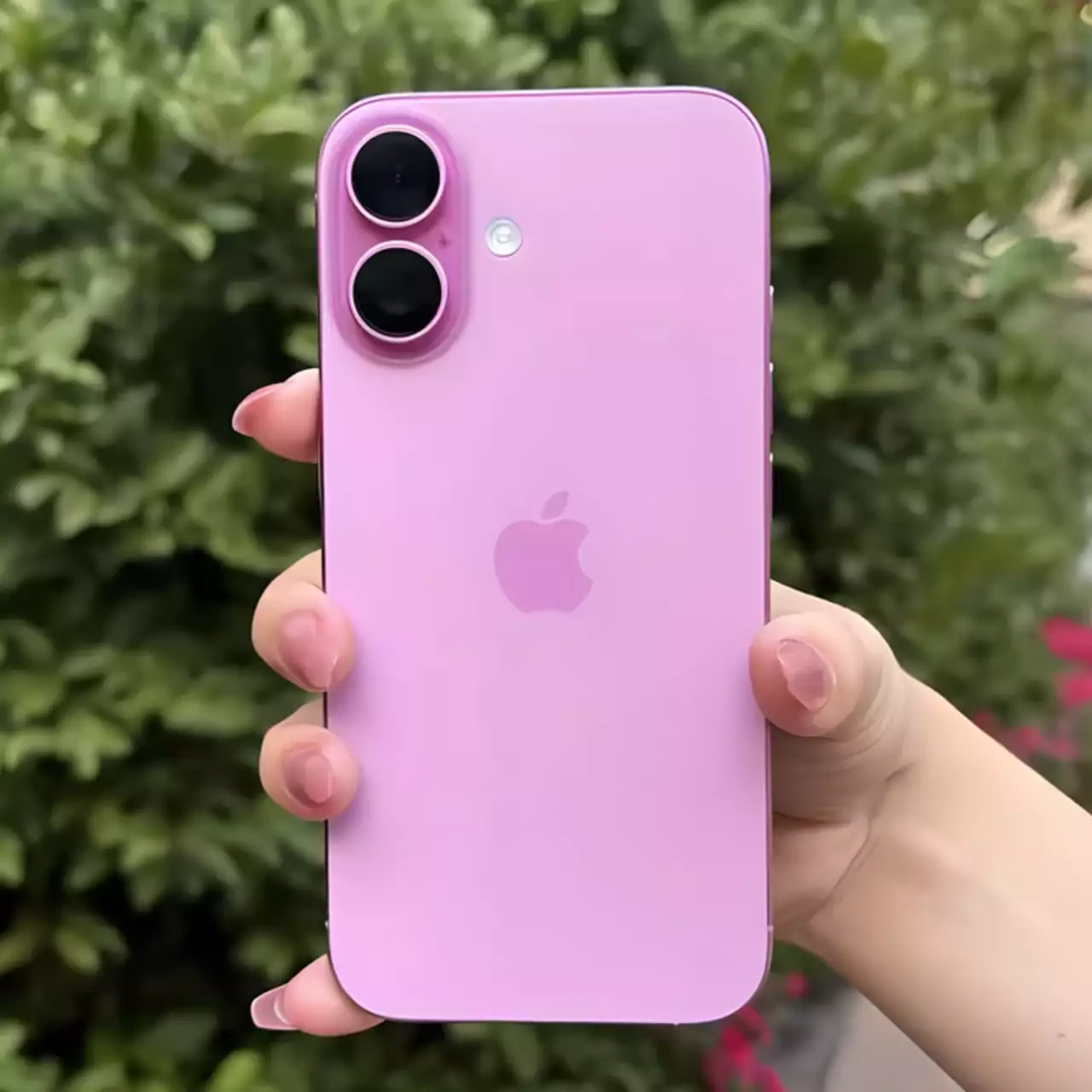 Слабкий старт iPhone 16: продажі виявилися вдвічі нижчими, ніж у iPhone 15 Слабкий старт iPhone 16: продажі виявилися вдвічі нижчими, ніж у iPhone 15