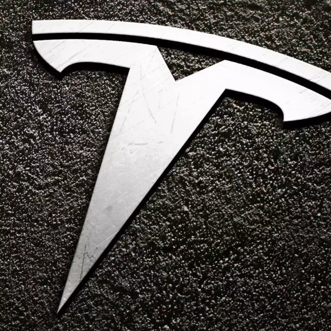 Ілон Маск відповів, за якої умови Tesla випустить власний смартфон, про який уже давно ходять чутки Ілон Маск відповів, за якої умови Tesla випустить власний смартфон, про який уже давно ходять чутки