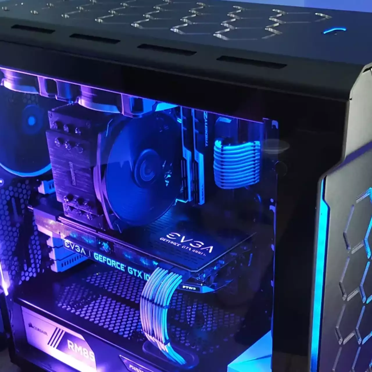 Пощастило: водій сміттєвоза знайшов робочий ігровий PC з 32-ядерним процесором і RTX 2080 Пощастило: водій сміттєвоза знайшов робочий ігровий PC з 32-ядерним процесором і RTX 2080