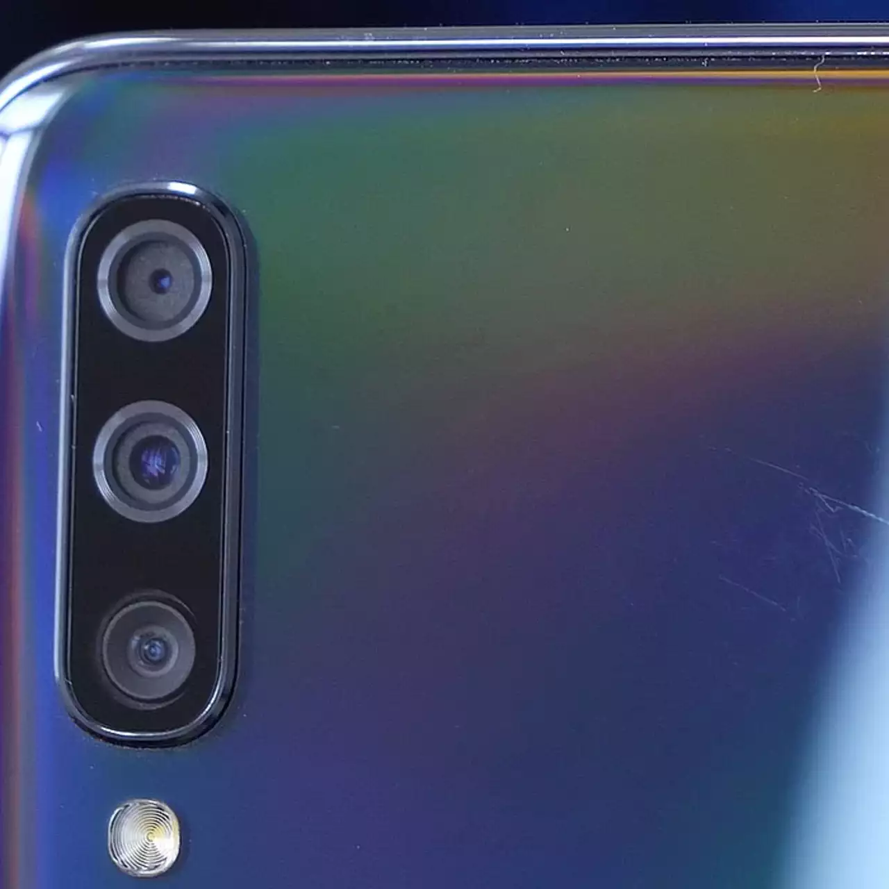 Нова технологія Samsung дозволить скоротити товщину камер на 22 %