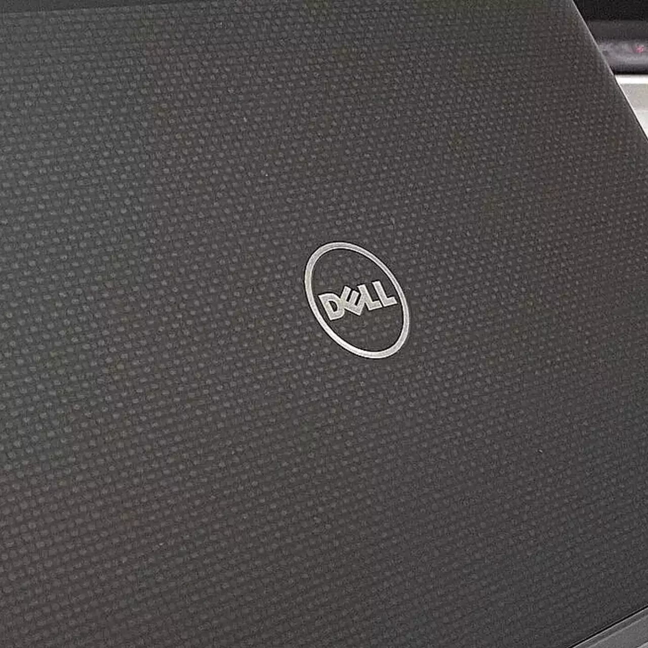 Нові ноутбуки Dell Pro Max здивують графікою RTX 5000 та пам'яттю CAMM2