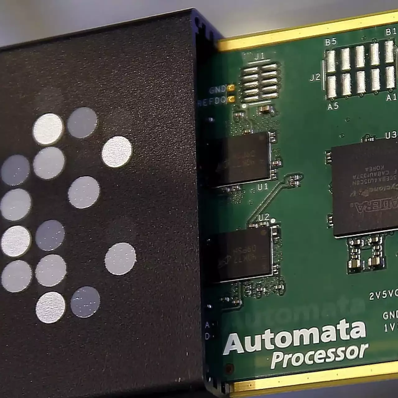 Micron анонсувала новий стандарт пам'яті HBM4E з можливістю налаштування