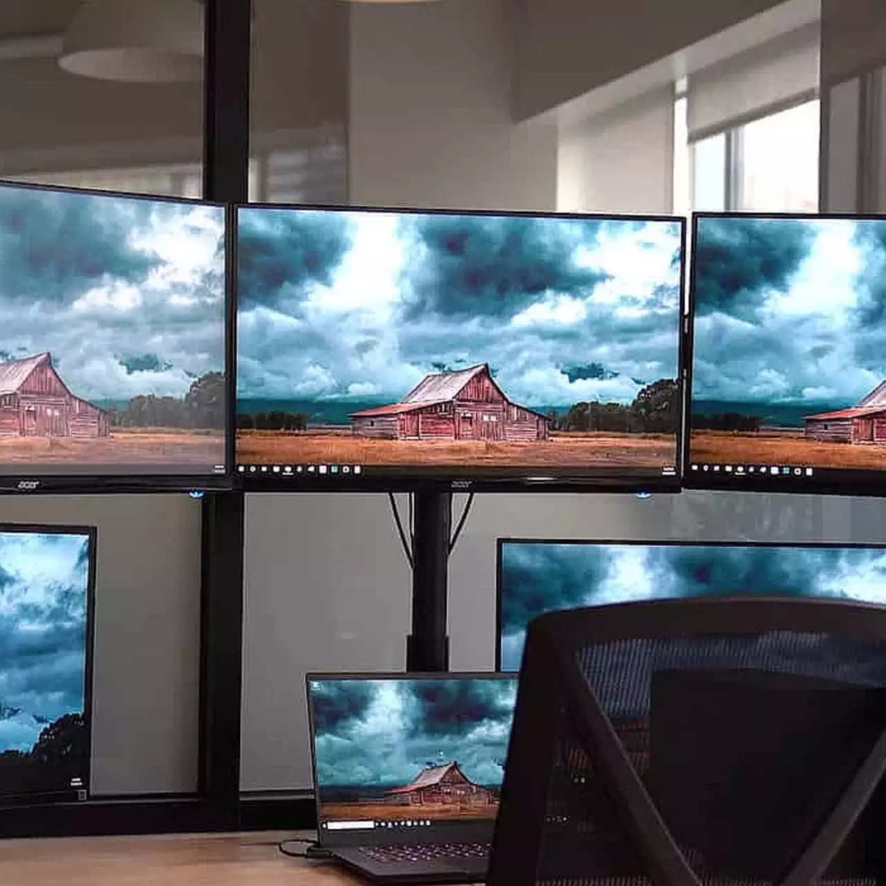 Samsung показала лінійку моніторів з ШІ та 3D-рішеннями