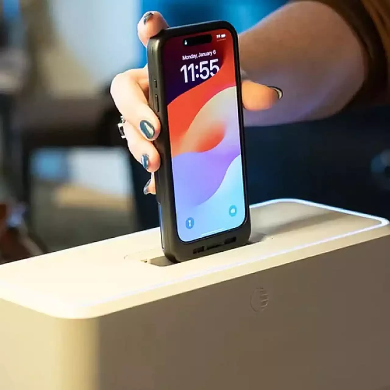 Представлена автоматизована станція для зміни акумуляторів Swippitt Hub Представлена автоматизована станція для зміни акумуляторів Swippitt Hub
