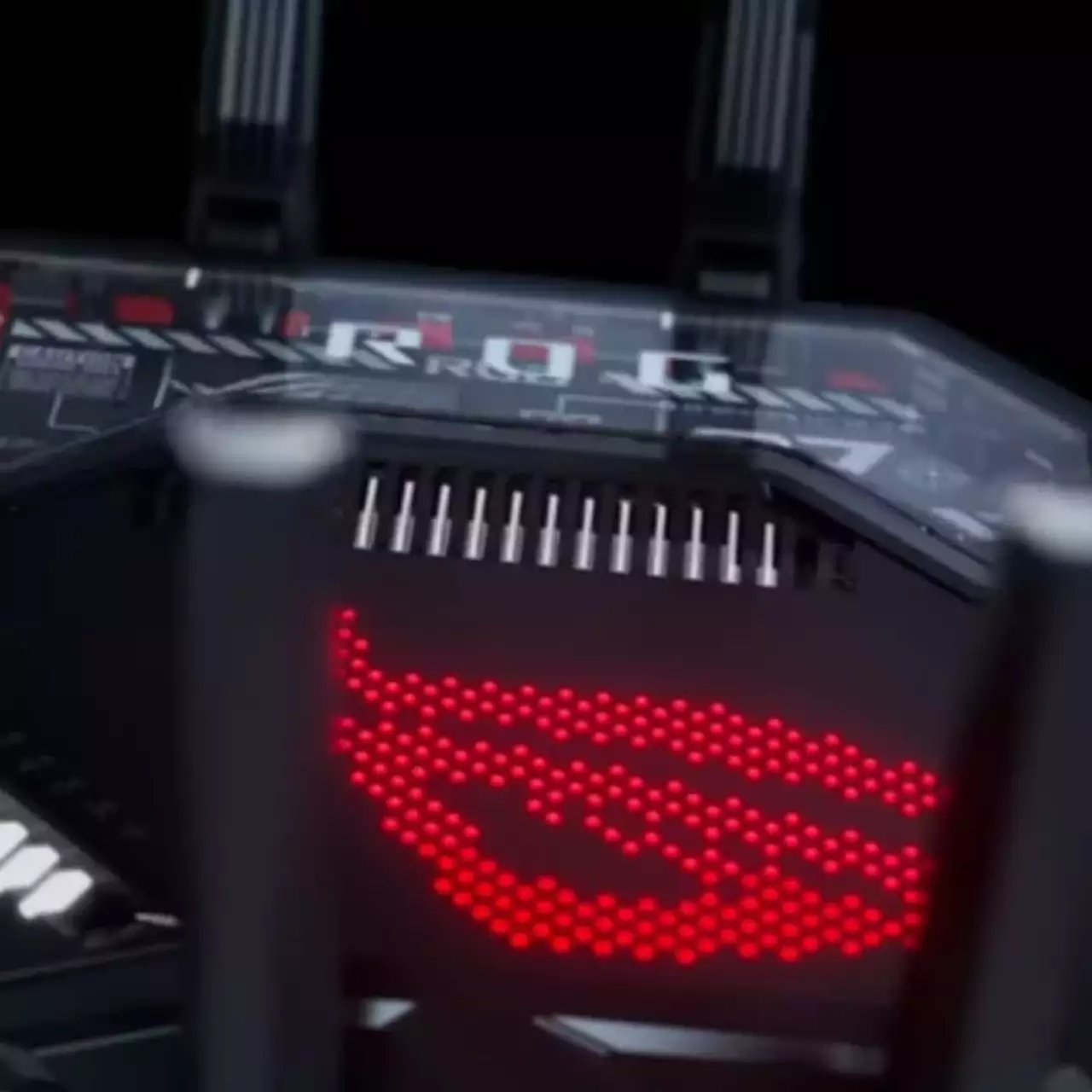 ASUS, reklam engelleyici özelliği olan oyuncular için yapay zeka destekli yönlendiriciyi tanıttı