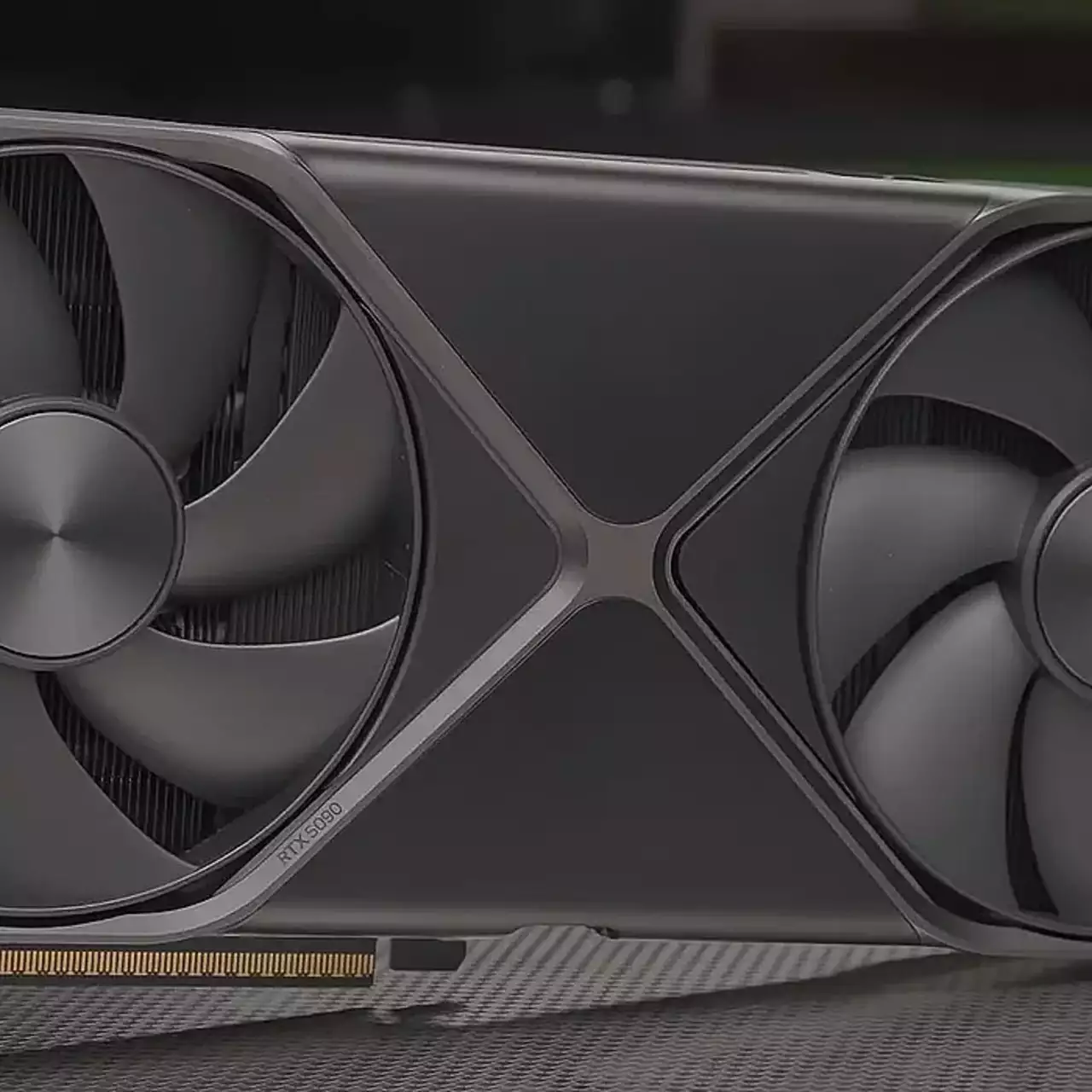 A NVIDIA garante a segurança do RTX 5090, novos conectores não vão derreter como o RTX 4090