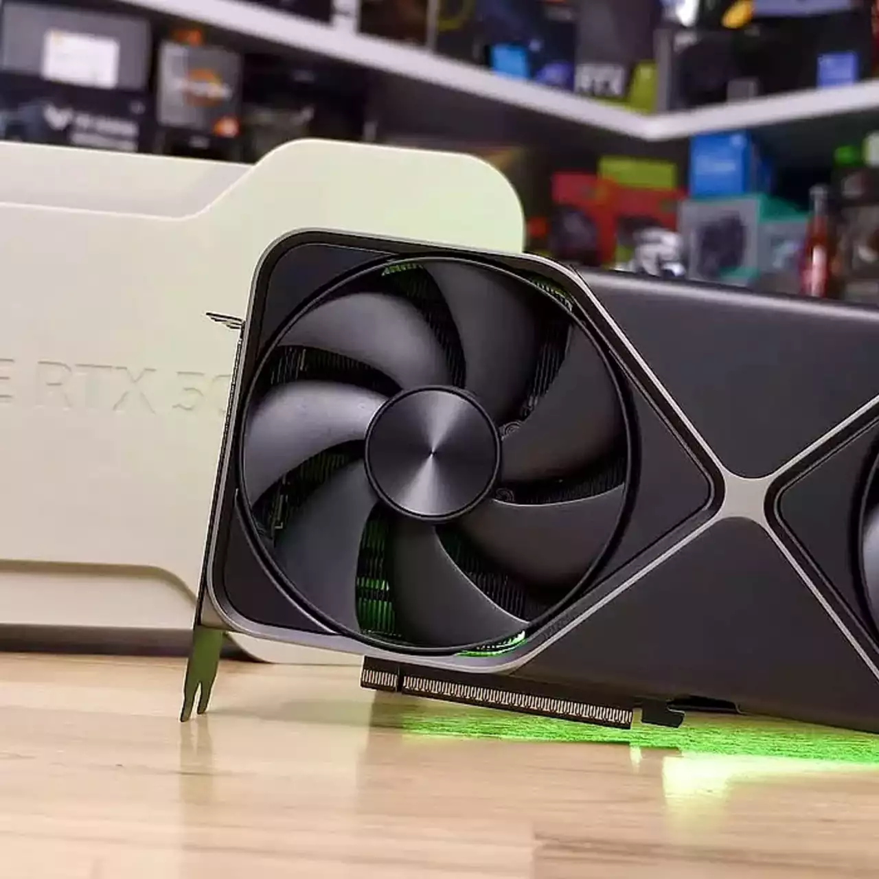 帐篷城市和骚乱已成为RTX 50发布的标志性形象