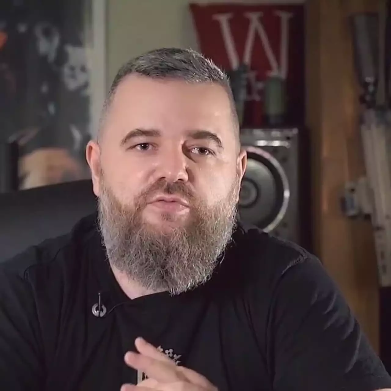 Criador de Kingdom Come: Deliverance 2, Daniel Vavra, critica avaliações negativas