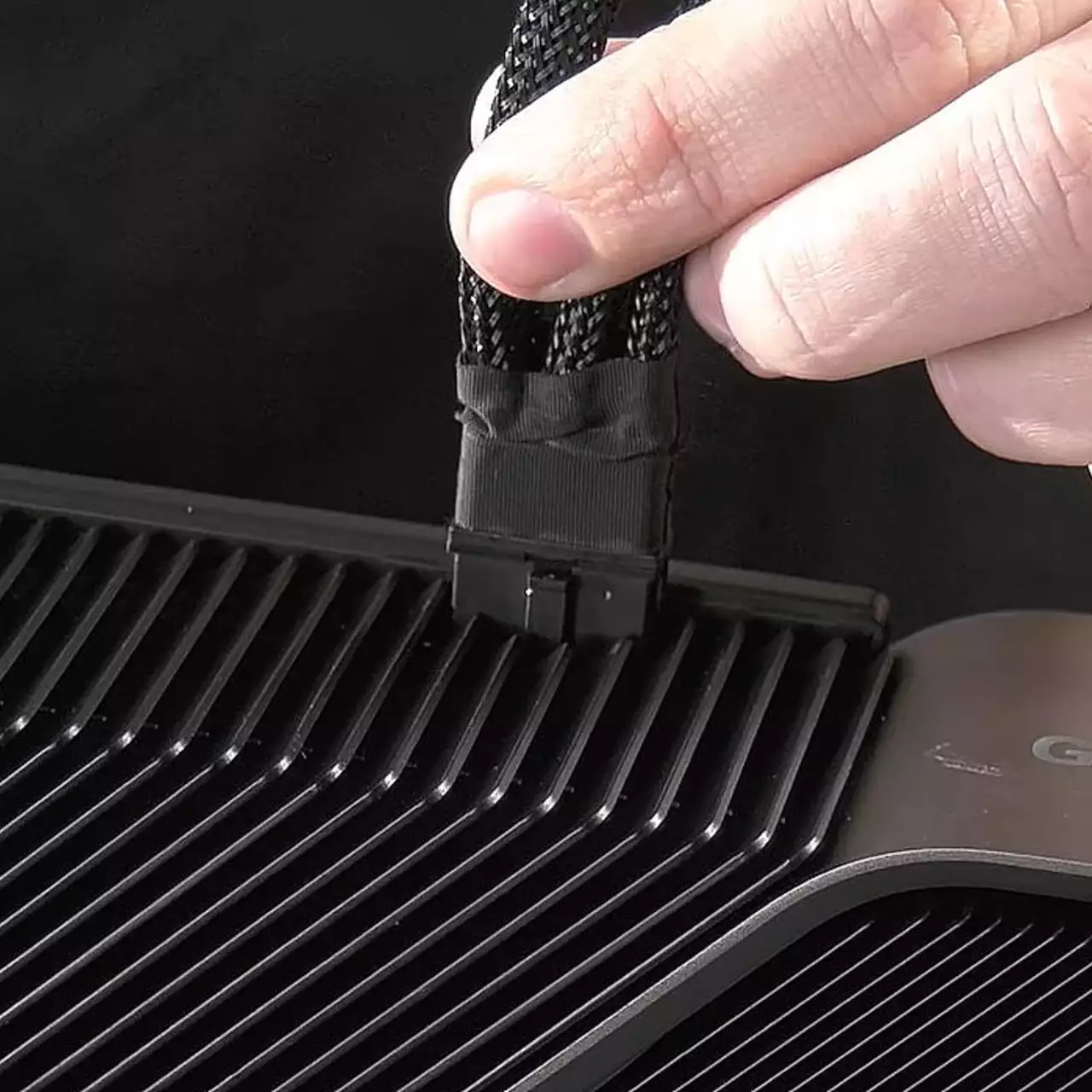First RTX 5090 Connector Meltdown Reported—And It's a Double Failure First RTX 5090 Connector Meltdown Reported—And It's a Double Failure