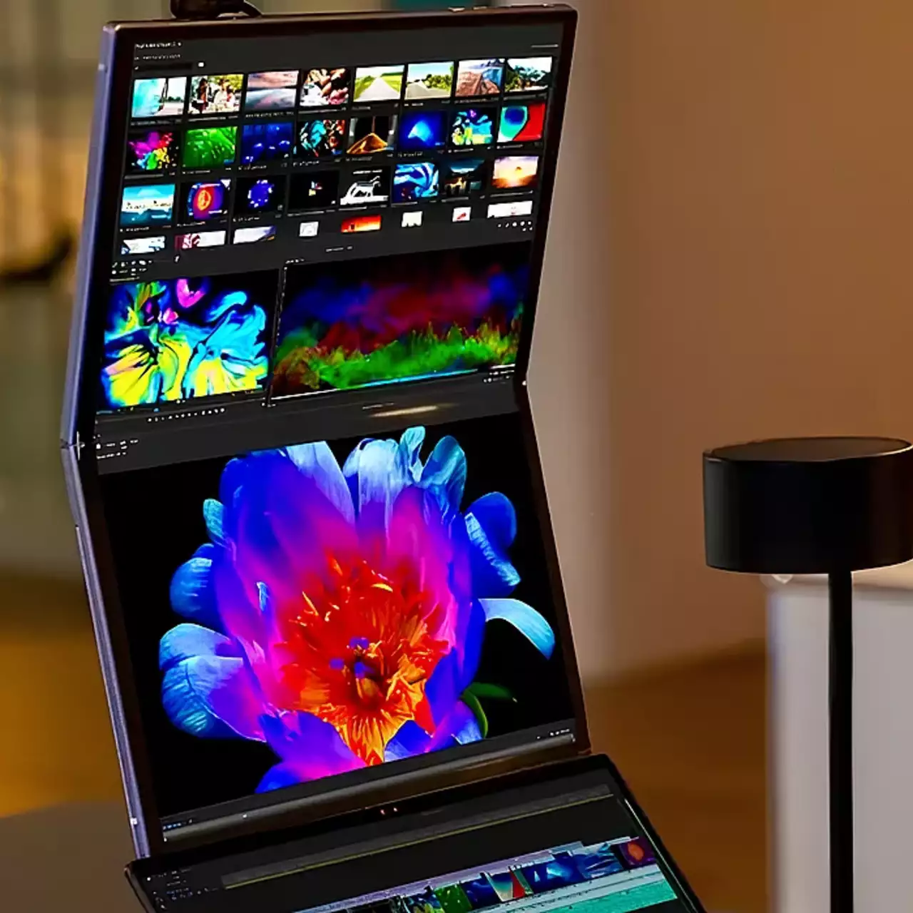ASUS Unveils the ZenScreen Duo OLED Monitor — Two Screens in One Compact Chassis ASUS Unveils the ZenScreen Duo OLED Monitor — Two Screens in One Compact Chassis