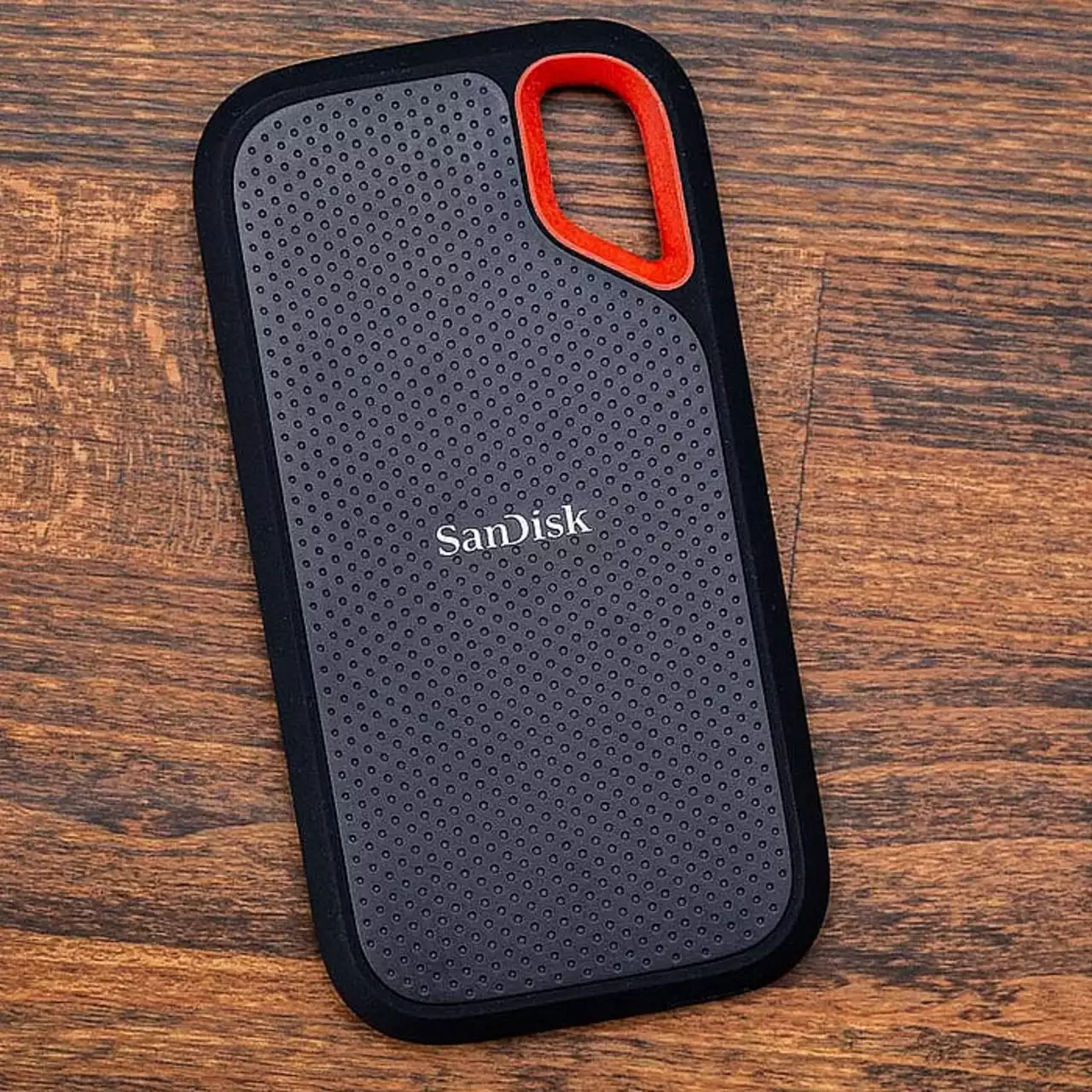 SanDisk представила план щодо випуску SSD об'ємом 512 ТБ до 2027 року