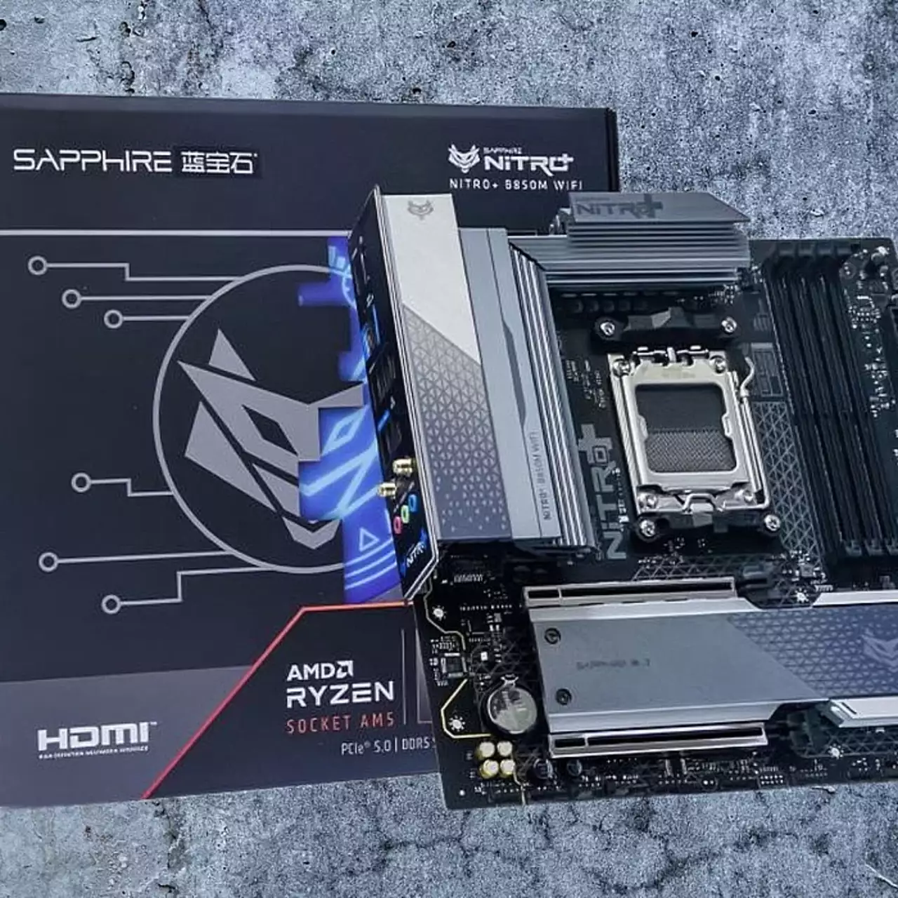 Представлена материнська плата Sapphire B850M NITRO+ — основа для потужних AM5-систем з DDR5-8000 Представлена материнська плата Sapphire B850M NITRO+ — основа для потужних AM5-систем з DDR5-8000