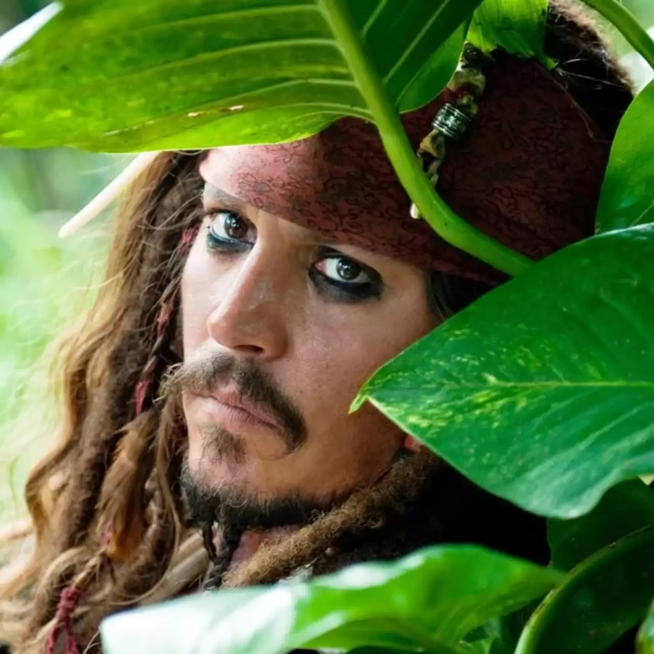 Plotka: Johnny Depp ma wrócić do Piratów z Karaibów, gdy Disney przygotowuje się do produkcji filmowej Plotka: Johnny Depp ma wrócić do Piratów z Karaibów, gdy Disney przygotowuje się do produkcji filmowej