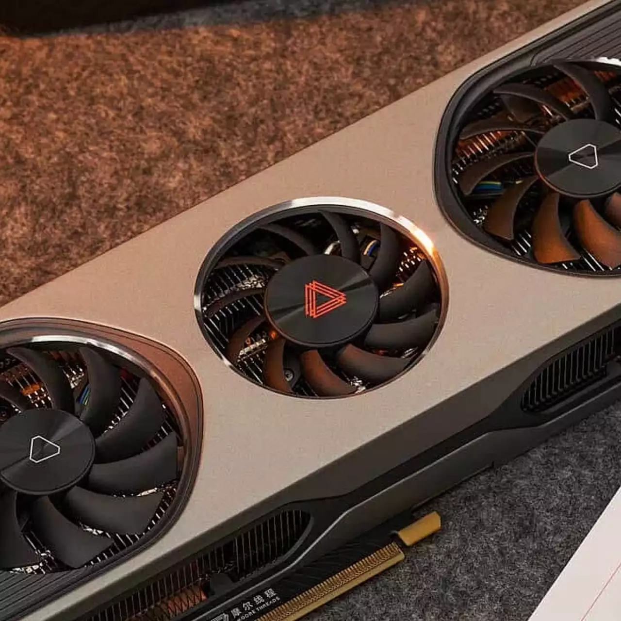 Китайські GPU наступають на п’яти AMD та NVIDA