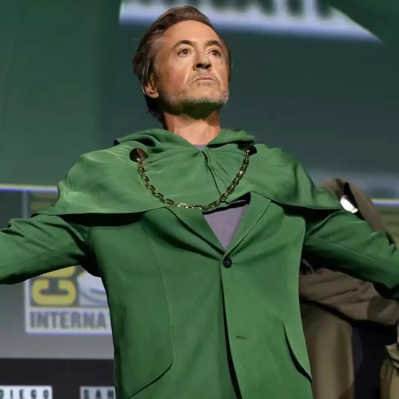 Robert Downey Jr. Sangat Terlibat dalam Doctor Doom Sehingga Dia Menulis Latar Belakang Penjahat Itu Sendiri Robert Downey Jr. Sangat Terlibat dalam Doctor Doom Sehingga Dia Menulis Latar Belakang Penjahat Itu Sendiri