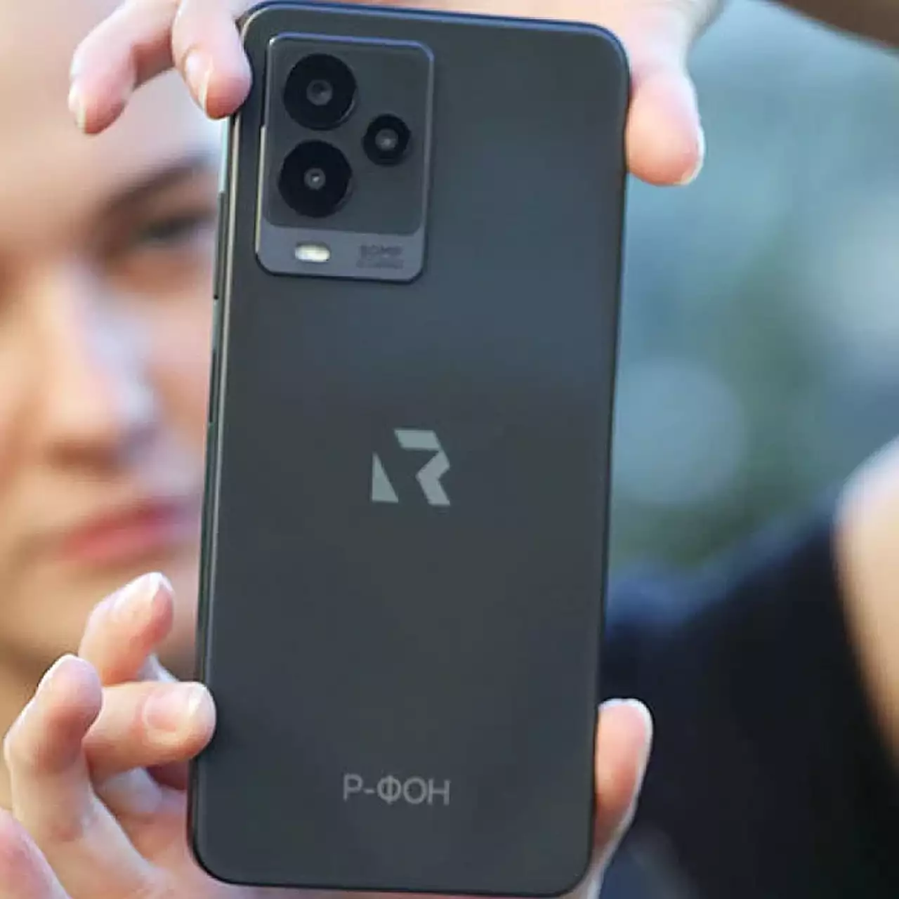 РОСА Мобайл 2.0 vs Android: Російська ОС отримала гібридне оновлення РОСА Мобайл 2.0 vs Android: Російська ОС отримала гібридне оновлення