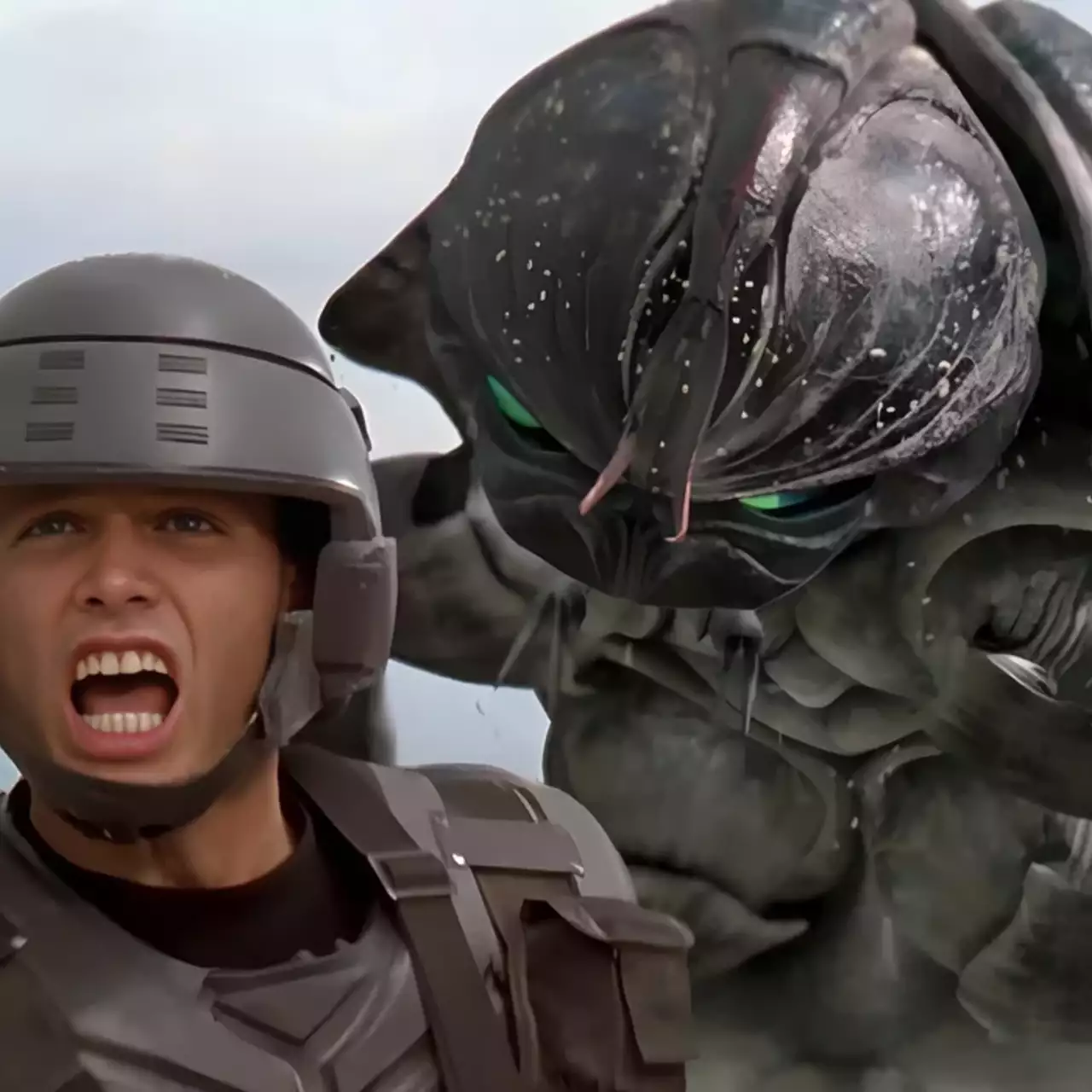 THR: District 9 Filmmaker to Direct New Starship Troopers