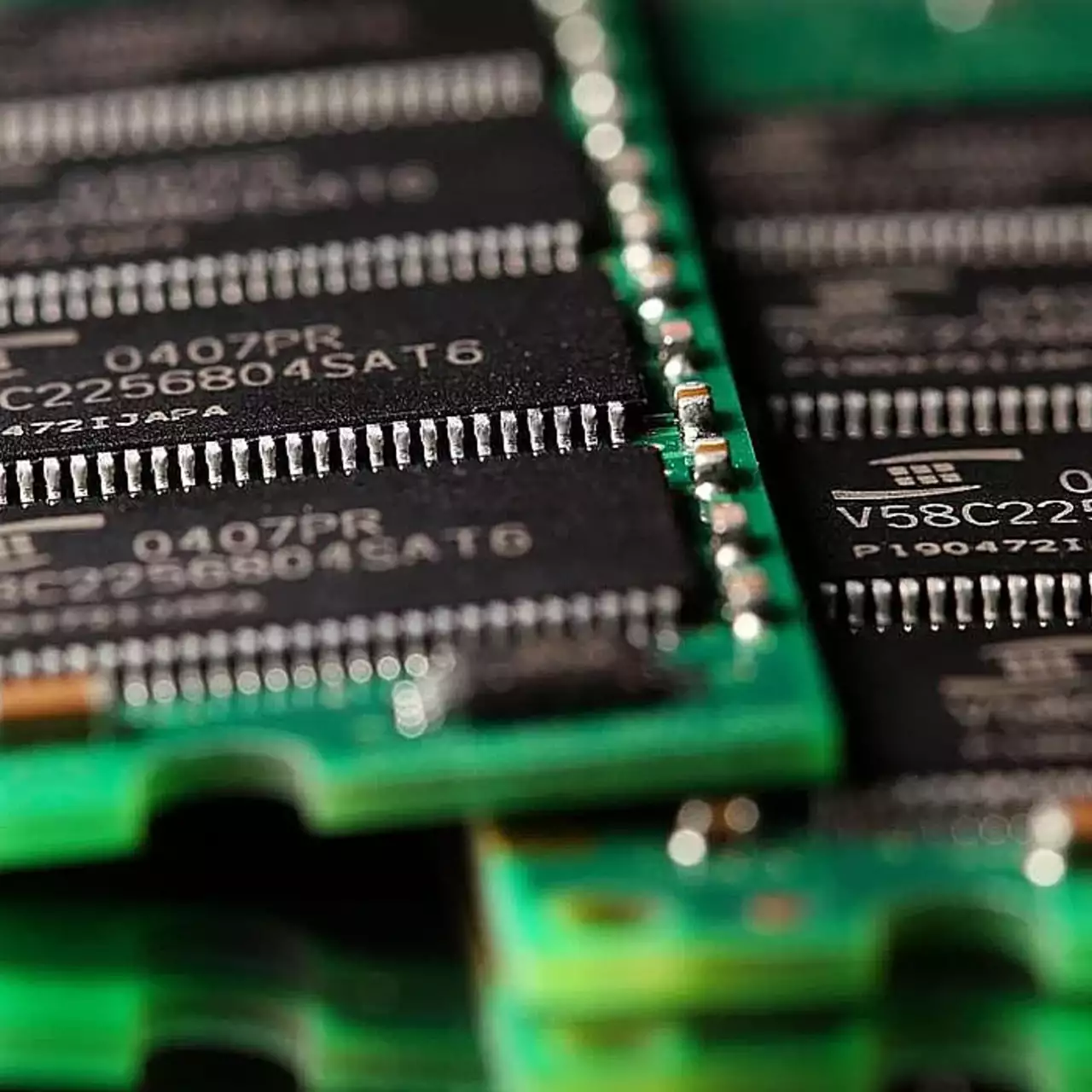 内存革命：非易失性DRAM+准备投入生产