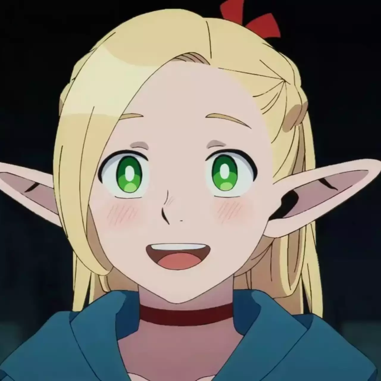 AshenReina ber-cosplay sebagai Marcille Donato telanjang dari Delicious in Dungeon