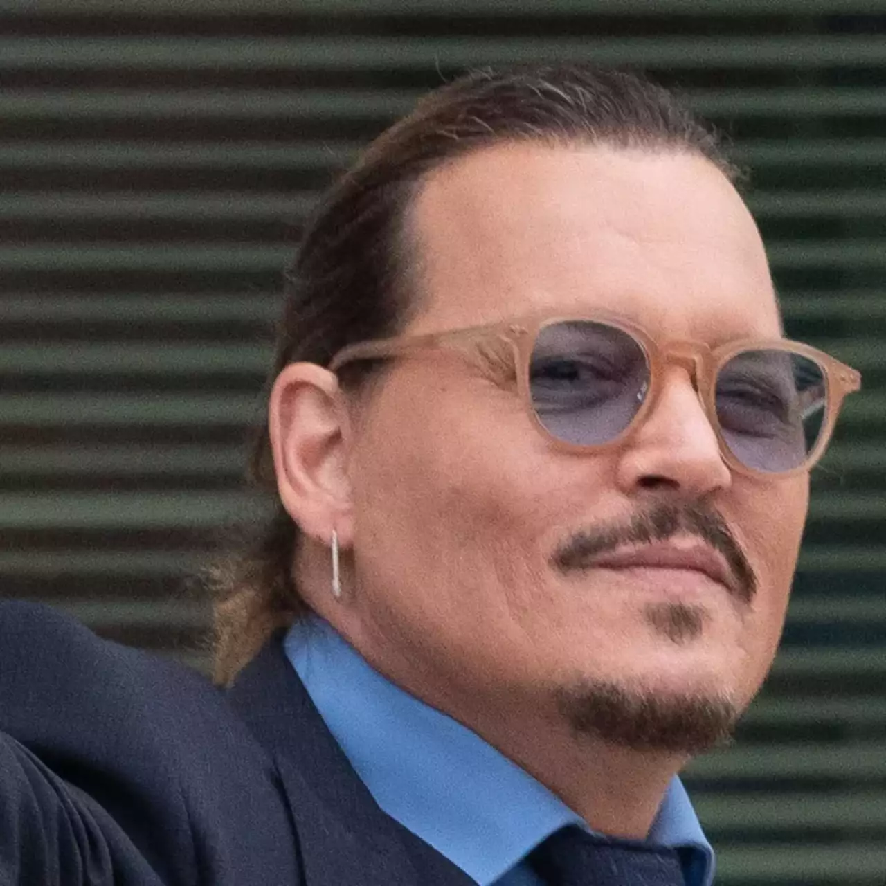 Johnny Depp Retorna a Hollywood — Primeira Olhada em 'Day Drinker' Revela uma Estrela Quase Irreconhecível Johnny Depp Retorna a Hollywood — Primeira Olhada em 'Day Drinker' Revela uma Estrela Quase Irreconhecível