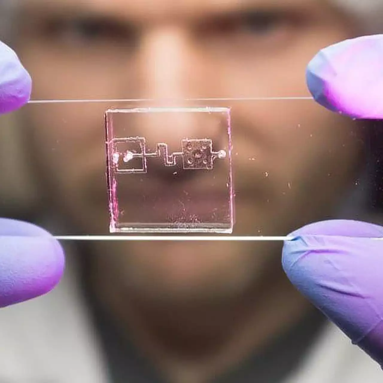Wprowadzono pamięć prototypową, 100 000 razy szybszą niż istniejące odpowiedniki Wprowadzono pamięć prototypową, 100 000 razy szybszą niż istniejące odpowiedniki