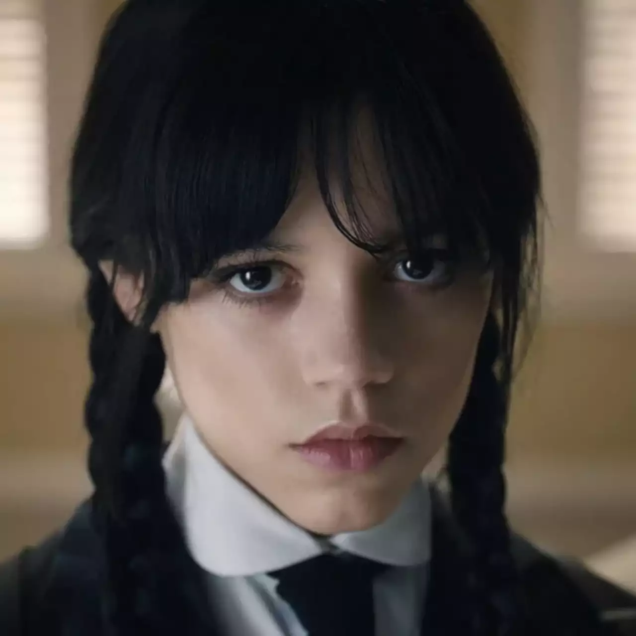 'Trailer da 2ª Temporada de 'Wednesday' Lançado — Jenna Ortega e Emma Myers se Reencontram