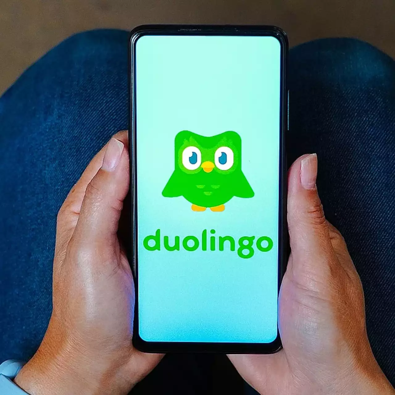 Zielona Sowa Zacieśnia Gniazdo: Duolingo Przesuwa Role do AI, Redukuje Miejsca Pracy dla Kontraktorów Zielona Sowa Zacieśnia Gniazdo: Duolingo Przesuwa Role do AI, Redukuje Miejsca Pracy dla Kontraktorów