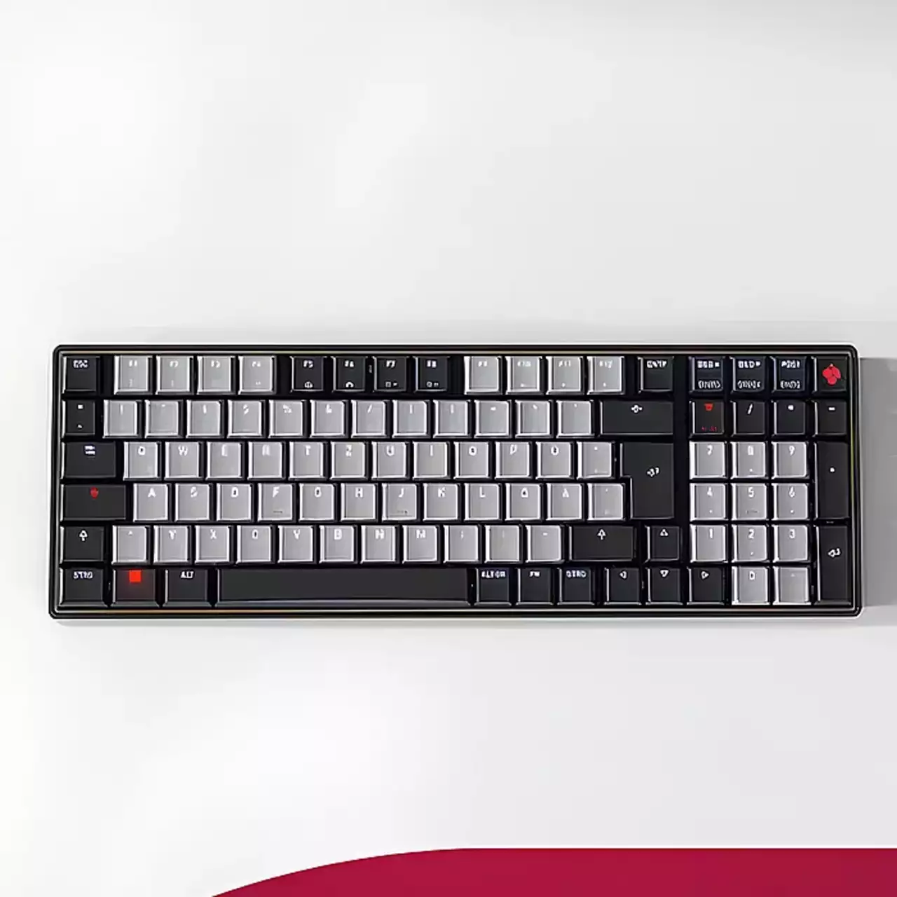 CHERRY Revela Novos Teclados Mecânicos Construídos para Longas Horas de Trabalho