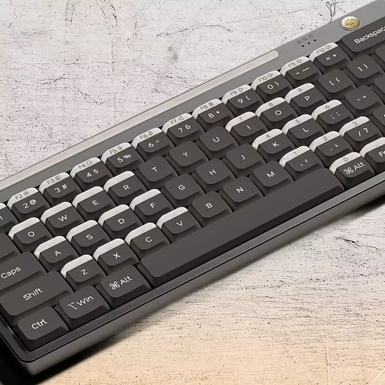 Menos Teclas, Mais Poder: Conheça o Teclado Gamer Hesper64(100) Menos Teclas, Mais Poder: Conheça o Teclado Gamer Hesper64(100)