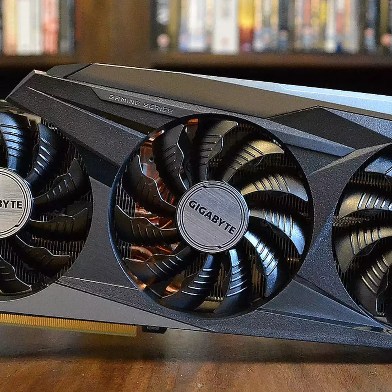 Gel Termal Bocor dari GPU Gigabyte — Pengguna Mengangkat Alarm