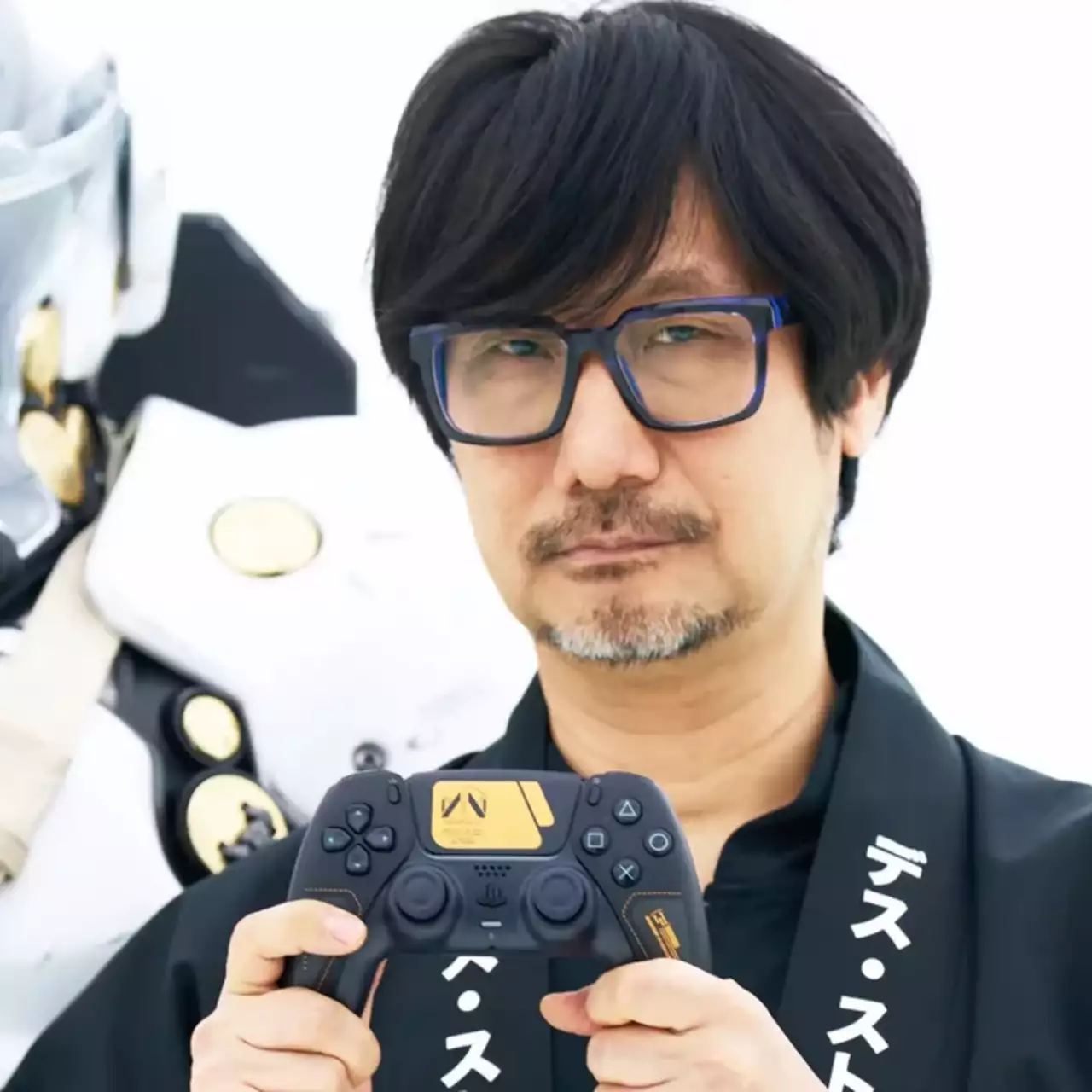 Хідейо Кодзіма представив ексклюзивний геймпад до виходу Death Stranding 2 Хідейо Кодзіма представив ексклюзивний геймпад до виходу Death Stranding 2