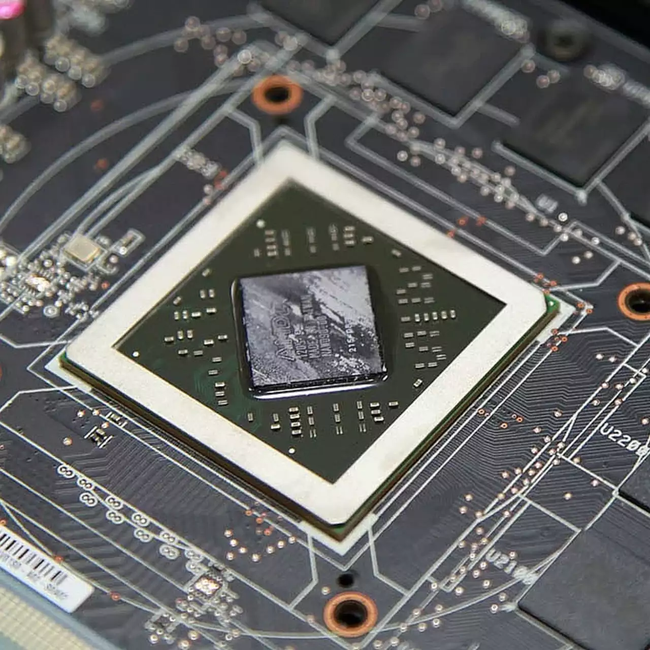 Chips con GPS: EE. UU. Propone Incrustar Sistemas de Seguimiento en Procesadores y GPUs