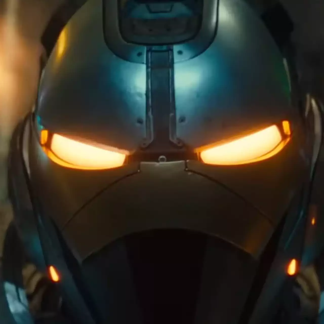 Спадкоємиця Тоні Старка та її новий костюм: Marvel показала трейлер «Залізного серця» Спадкоємиця Тоні Старка та її новий костюм: Marvel показала трейлер «Залізного серця»