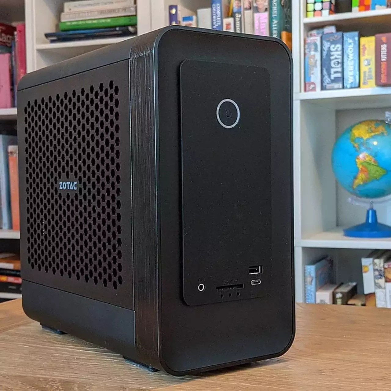 Топова графіка в міні-форматі: ZOTAC анонсувала ПК для геймерів і нейромереж Топова графіка в міні-форматі: ZOTAC анонсувала ПК для геймерів і нейромереж