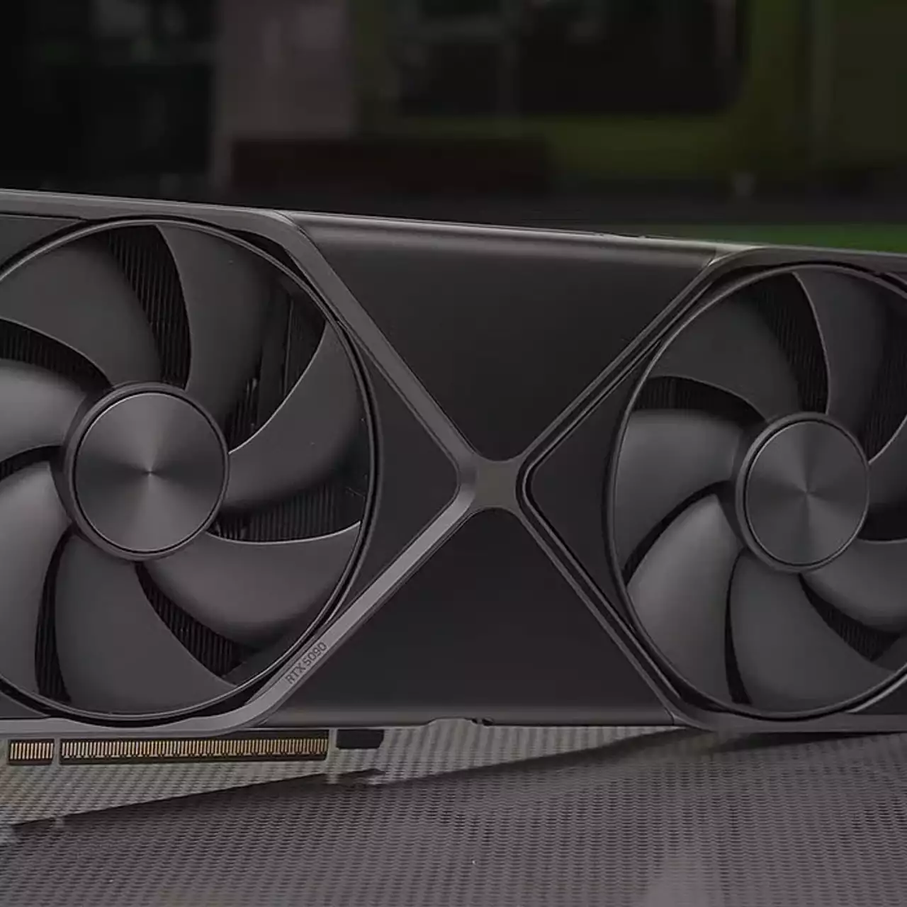 Незалежне тестування RTX 5060 — прогрес є, але пам'ять підводить