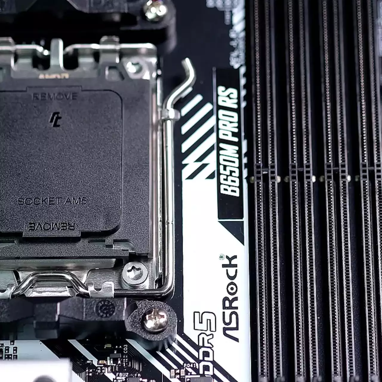 AMD Menghentikan Produksi Chipset B650 Demi B850 untuk Platform AM5 AMD Menghentikan Produksi Chipset B650 Demi B850 untuk Platform AM5