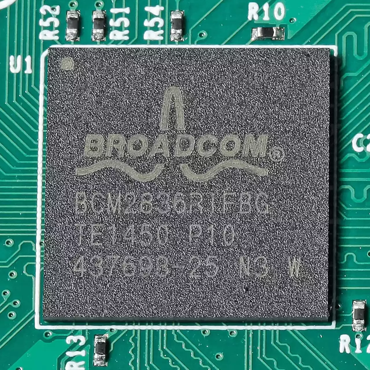 Broadcom анонсувала Tomahawk 6 — найшвидший Ethernet-комутатор Broadcom анонсувала Tomahawk 6 — найшвидший Ethernet-комутатор