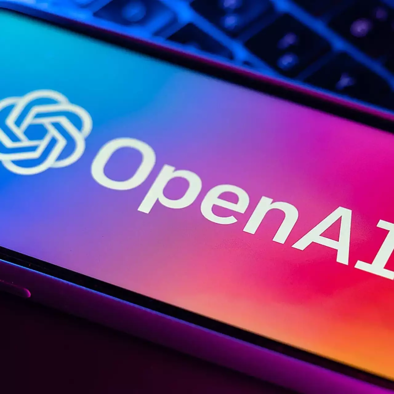 Глобальний збій OpenAI: ChatGPT, Sora та API недоступні для користувачів по всьому світу
