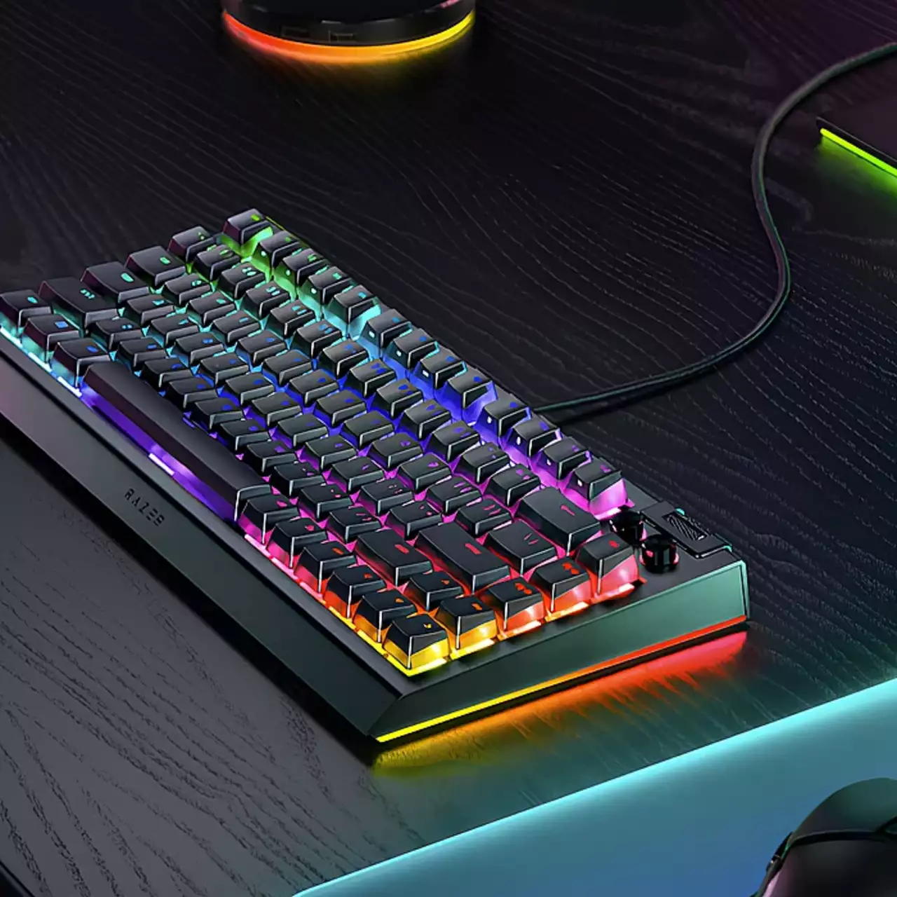 Razer представила клавіатуру BlackWidow V4 75% для самостійної збірки