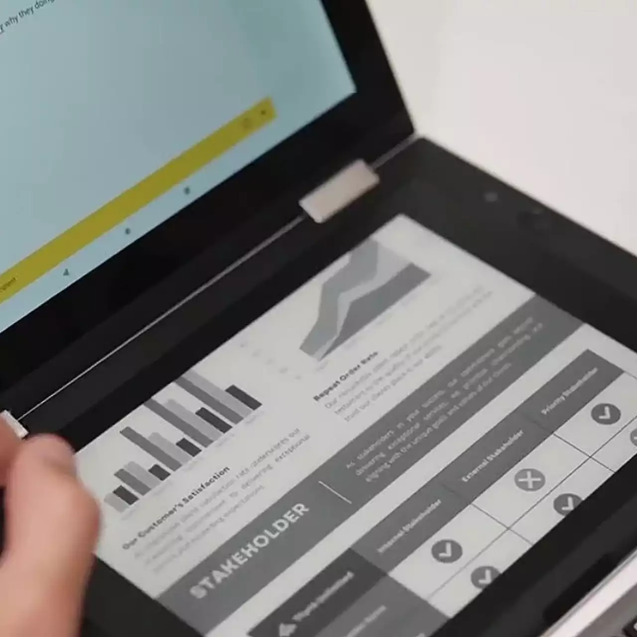 E-Ink представила тачпад на електронних чорнилах для роботи з ШІ в ноутбуках E-Ink представила тачпад на електронних чорнилах для роботи з ШІ в ноутбуках
