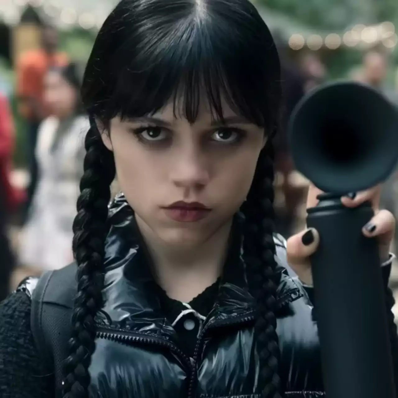 Jenna Ortega Corre Por Um Cemitério Em Lágrimas — Primeiro Trailer da 2ª Temporada de 'Wednesday' Está Aqui Jenna Ortega Corre Por Um Cemitério Em Lágrimas — Primeiro Trailer da 2ª Temporada de 'Wednesday' Está Aqui