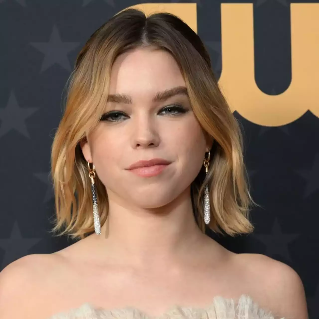 Primeira olhada na estrela de 'House of the Dragon', Milly Alcock, como Supergirl revelada